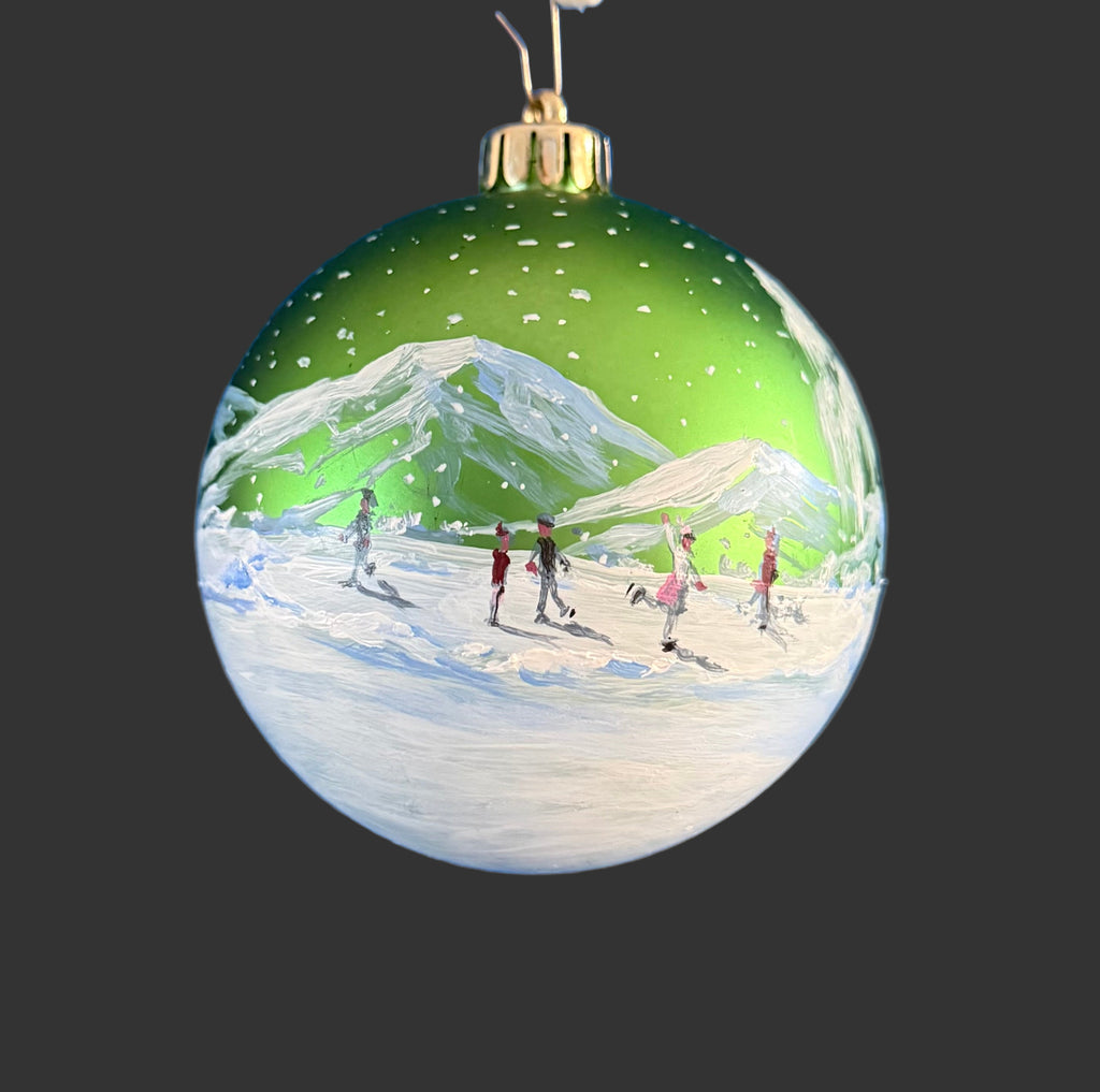 Tannenbaumkugel, Wintervergnügen in Grün, 10 cm