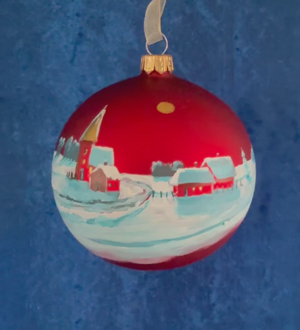 Tannenbaumkugel, Bergdorf im Schnee, Rot 10cm