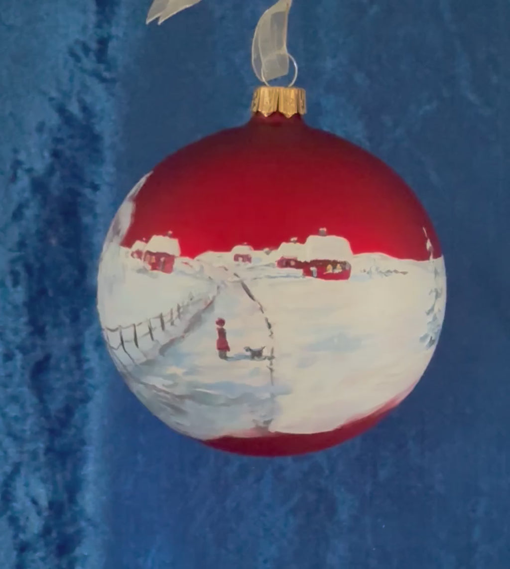 Tannenbaumkugel -  Dorfstrasse im Schnee, Rot 10